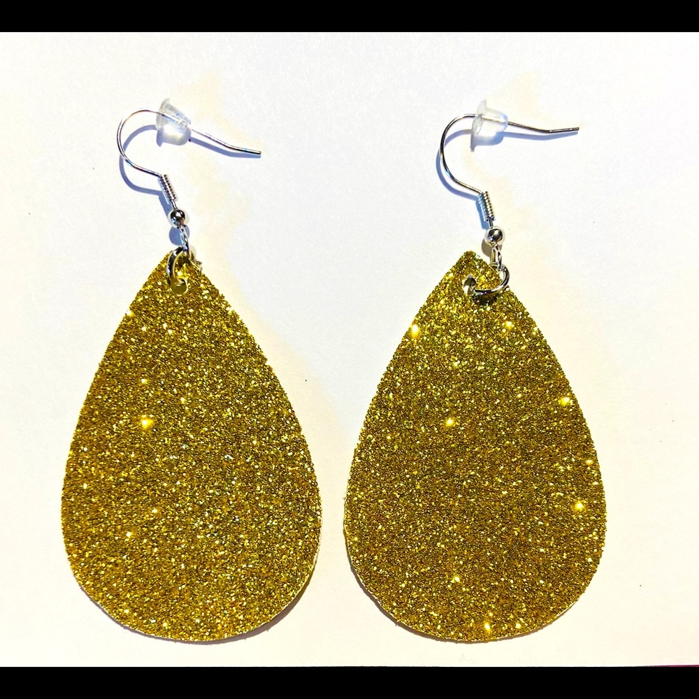 3 for $12 🎉 Faux Leather Teardrop Dangle Earrings
